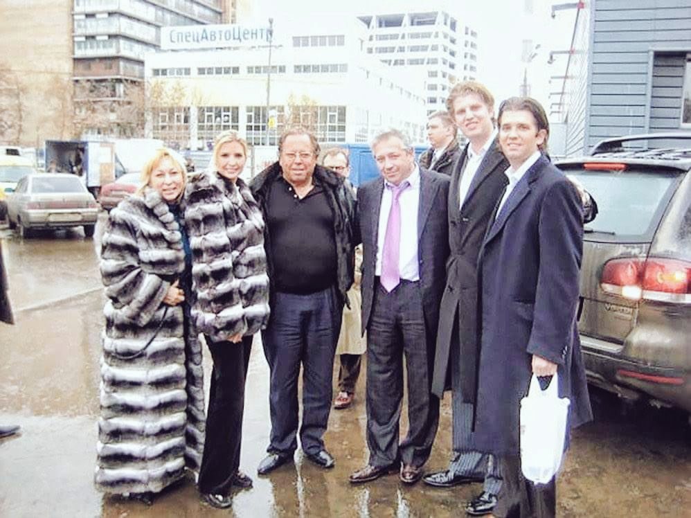 chiefplan1's tweet photo. #IHopeThat No 1 Believes the Lies
That the Trumps Have Nothing to do
W/Russia. . . Cause there are pictures & over three decades of history https://t.co/rpipOj5FPX