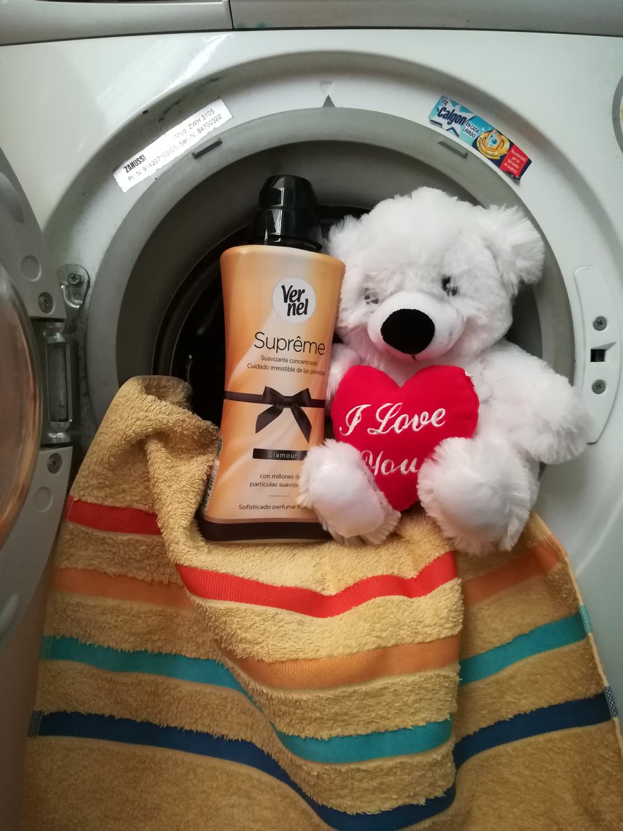 krys987's tweet photo. Vernel Supreme, un lujo para las prendas más delicadas @Testamus #PequeñoLujoParaLaColada #TestamusVernel #Testamus #VernelSupreme https://t.co/sAiPeXc87u