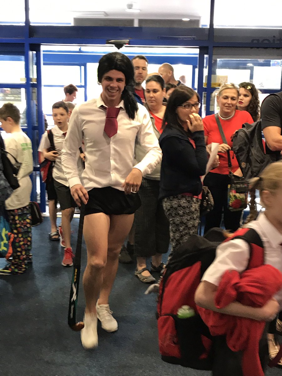 daviesn01's tweet photo. Seniors setting the example #workingtogetherissuccess @sunderlandasc @fullfatcoke @cherilyn69 https://t.co/DPUipgqrkR