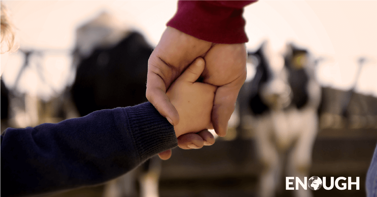 ENOUGH2050's tweet photo. Farmers are people (and parents) too. They use antibiotics responsibly. Your food is free from harmful antibiotic residues. #TruthAboutFood https://t.co/RH6sHb0QLv