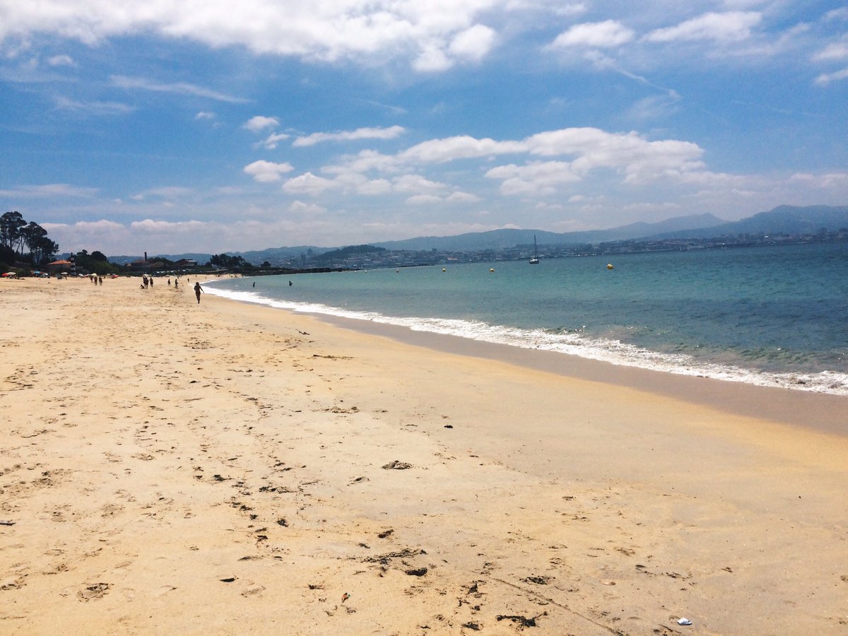 listaparaviajar's tweet photo. #FelizDomingo desde la 📍Playa de Rodeira, Cangas https://t.co/IbBkyiuuDv