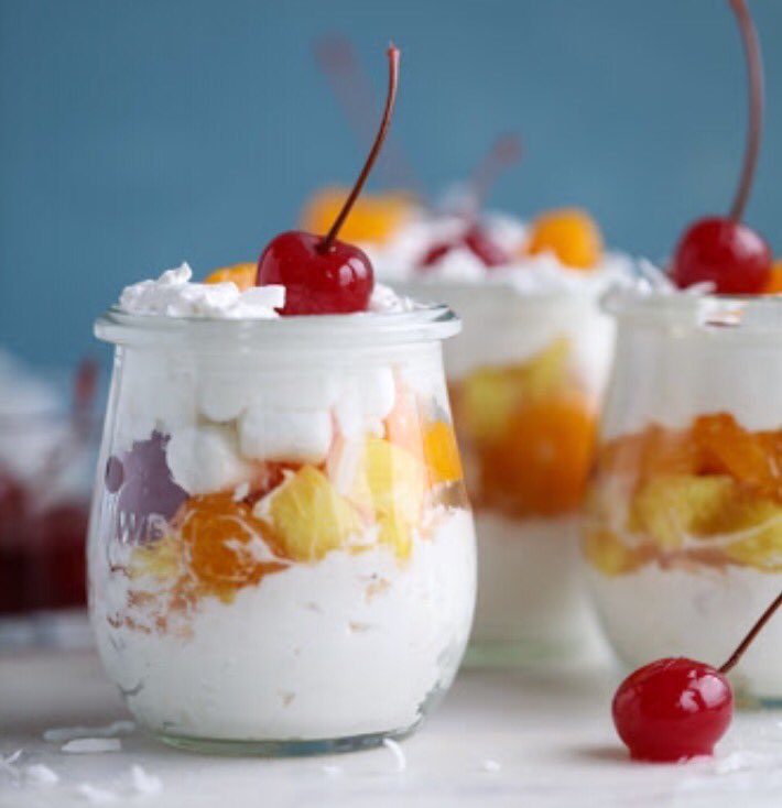 bribingtastebud's tweet photo. Fruit cream for a perfect sunday😍🍒🍇💋 #foodporn #dessert #sunday #bribingtastebuds #foodlove #foodgasm #foodblogger #tweetme #summers #love https://t.co/28lFOWh796