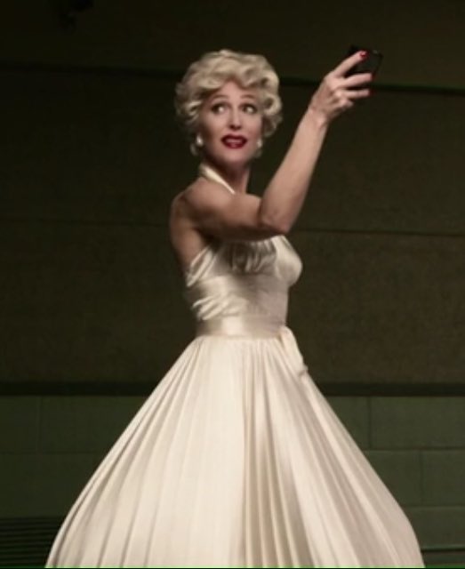 thatgirlxf's tweet photo. #IHopeThat #GillianAnderson would host #SNL with #DavidDuchovny as musical guest. ππ€ https://t.co/KBVVsYBFQ8