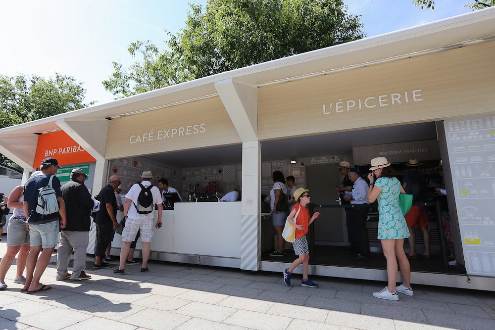 MyRG's tweet photo. restaurez-vous avant les matchs grâce aux points épicerie du stade #RG17 https://t.co/Ukh2x1gPeh