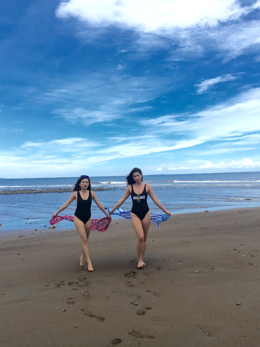 undezyrahble's tweet photo. 06.11.17 Twinning with my favorite queen, Miss Tourism Queen of the  Year Int'l 2015/2016 @solerenn 🌊🌻🌞❤️ https://t.co/h8HS4jbpJ4