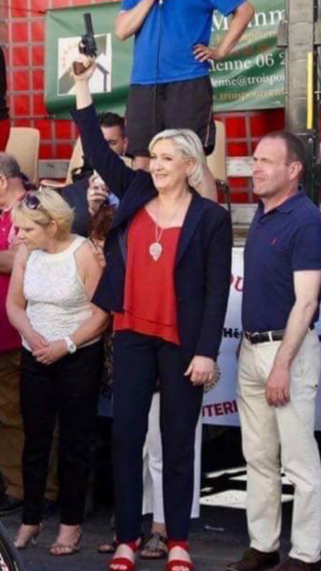 Francis L'arabe tweet media