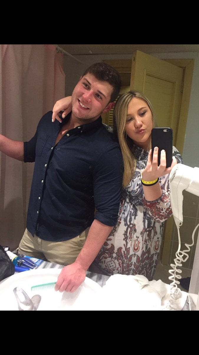 daltbrockway's tweet photo. Happy birthday to the most amazing girl I've ever had the pleasure of know! I love you baby, I hope your day is as amazing as you ❤❤❤ https://t.co/k7Vt53im3R