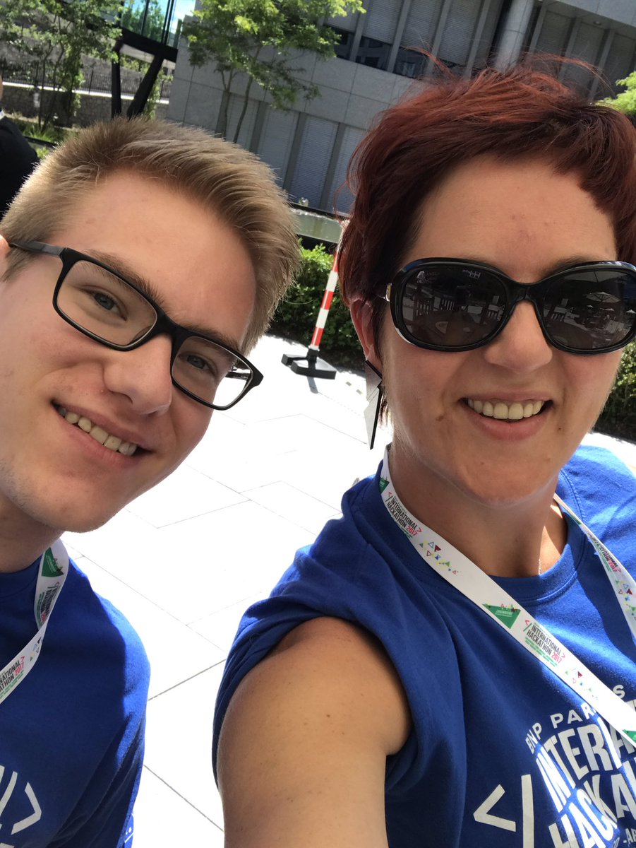 Isa_Waty's tweet photo. LunchBreak #internationalhackathon #lux @cyrilmangin1 https://t.co/HFCtw7xDnp