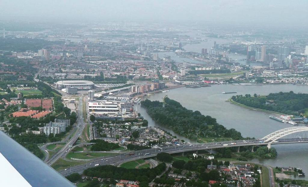 DJneo's tweet image. #rotterdam from the air #ppl #robindr400 ift.tt/2sb8XvY