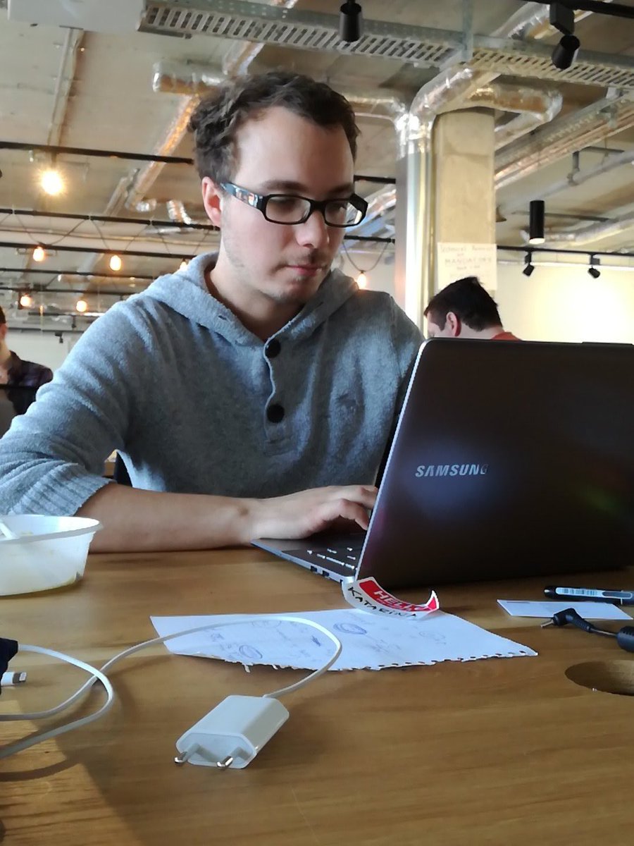 sbcHealth's tweet photo. 1 hour only to goπlooking forward to hearing all of the ideas of our #hackers!!! #SBChackathon #digitalhealth https://t.co/nM7TDJ54qd https://t.co/4Llm8k1XcK