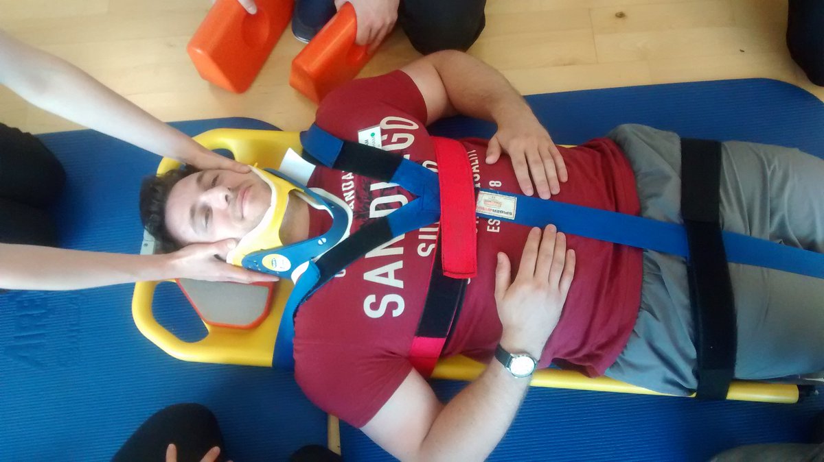 Lubasmedical's tweet image. Day 2 on the #sportstrauma course at The Royal London Hospital. #spinalmanagement #DRABCDE #Physio #pitchside