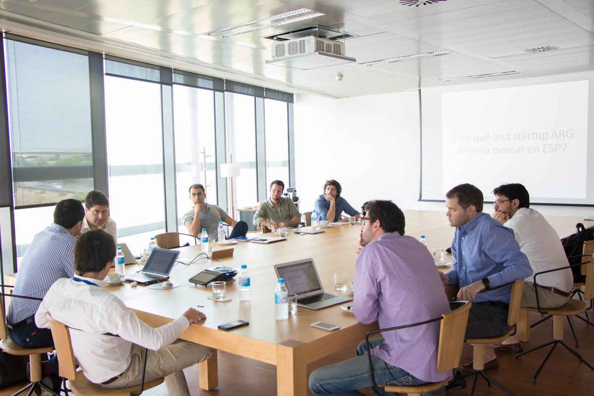 ¿Por qué una Startup Argentina debería pensar en Europa? Una de las charlas más disruptivas para los emprendedores. Gracias <a href="/borjabrela/">Borja Breña</a>