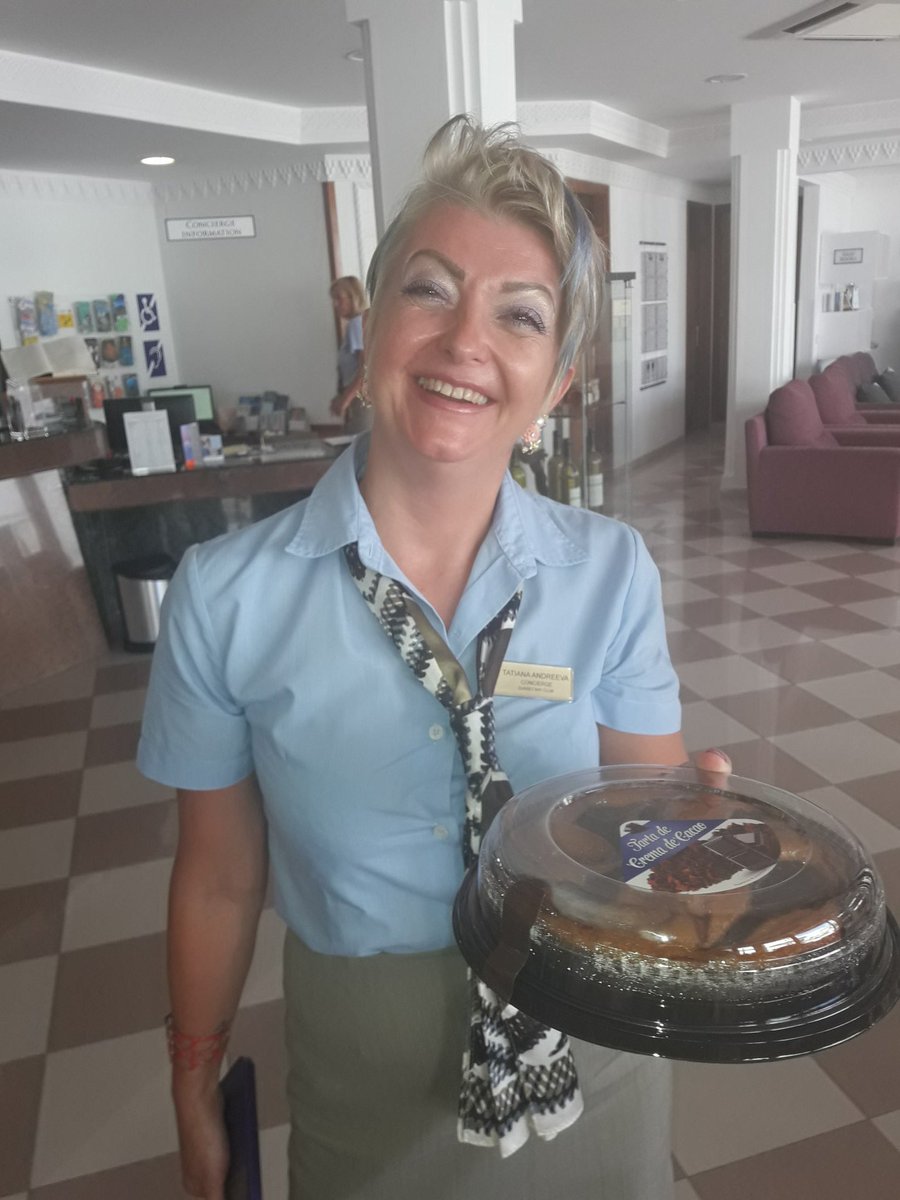 lautotherescue's tweet photo. Happy birthday Tatiana!!! The #driangels happy at work & even better with cake!!! #employerofchoice #teamfanabe #t3am3urop3 https://t.co/WDghrYWa6T