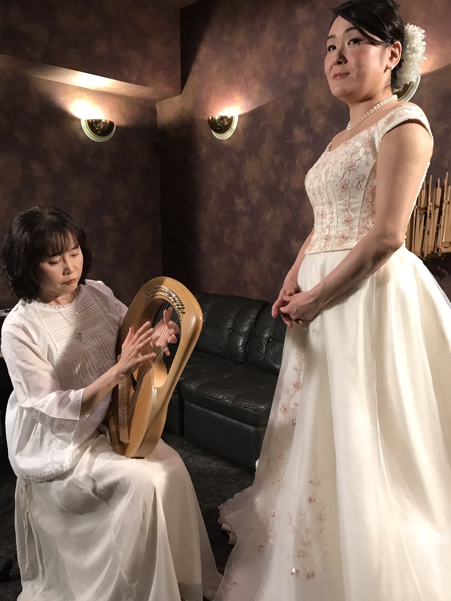 LYRAKOSMOS's tweet photo. 今夜放映されたTBSピラミッドダービーにライアーの伴奏として出演しました🎶🎶
#ピラミッドダービー#木村弓#ライアー#リラ・コスモス#TBS#いつも何度でも https://t.co/vB03sSRk5u
