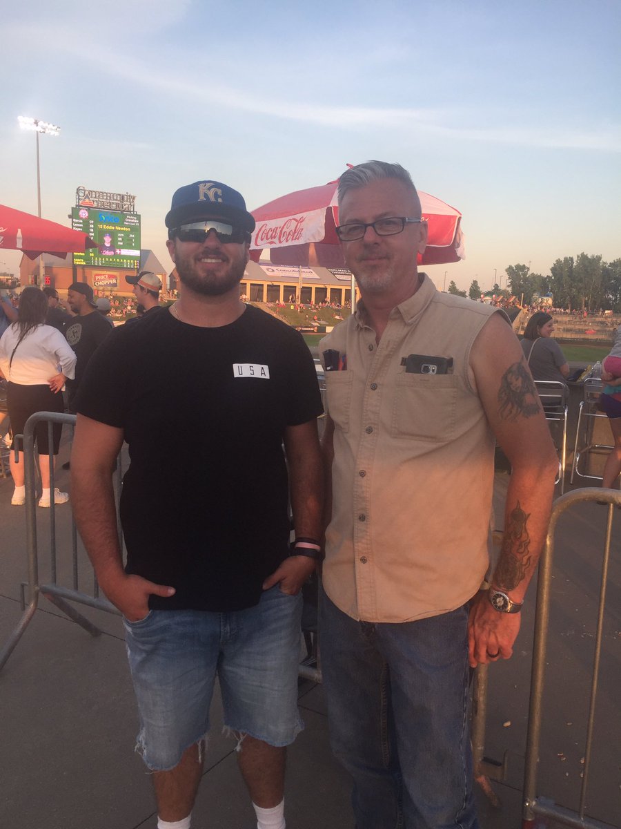 StorefrontsCSI's tweet image. So much fun at the T-Bones event on Friday. It&apos;s a tradition going on almost ten years now and it&apos;s ALWAYS a blast!