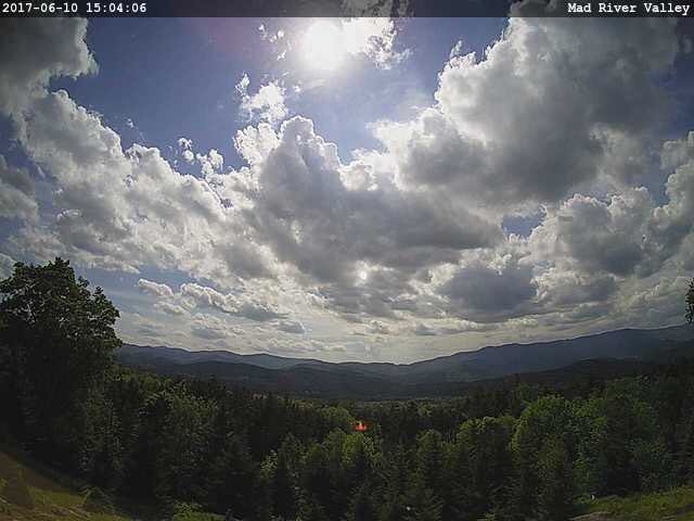Check out the weather and look for gliders on our Valley Cam! sugarbushsoaring.com/news-weather/v…