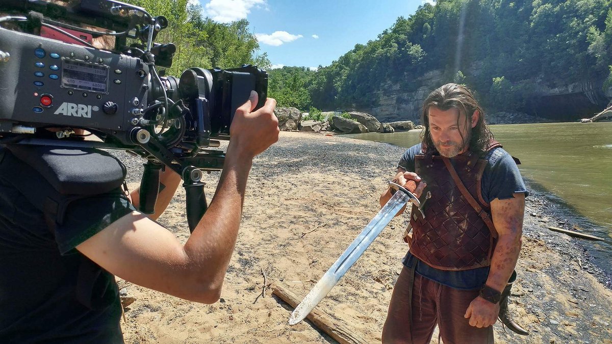 daleraymiller's tweet photo. On set of Rayden Valkyrie. https://t.co/zFrdUiStTi