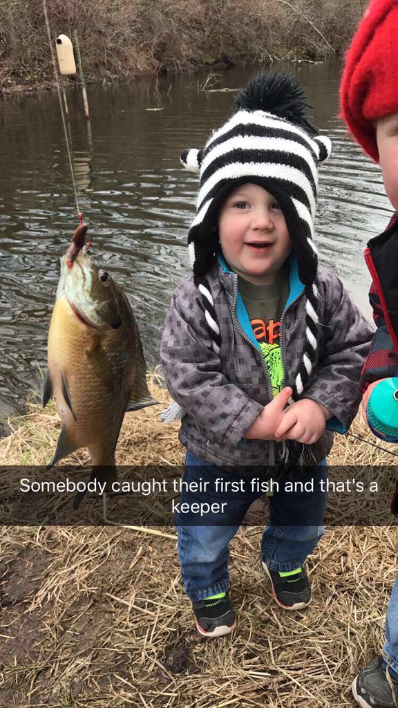 FamilyObsession's tweet photo. Living the life and fishing with my boys. I need to learn to take more pics. Just last week we slaughtered the gills https://t.co/qhzVuswUq6