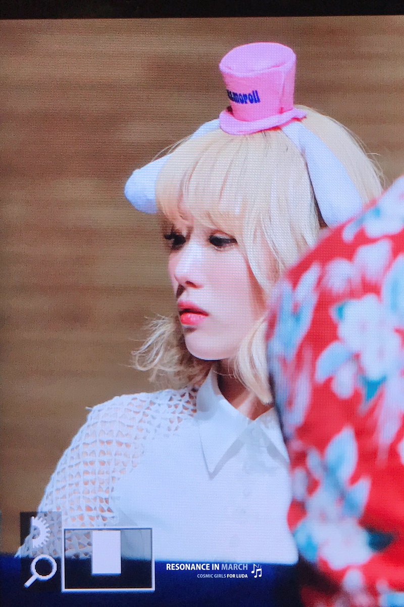 19970306net's tweet photo. 170611 잠실 팬싸 ✨
#우주소녀 #루다 #WJSN #LUDA
#HAPPY #HAPPY_MOMENT 
😘😘😘 https://t.co/tGesZLo8ad