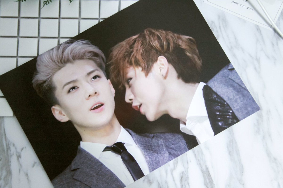 Magnetite1220's tweet photo. MAGNETITE THE 2ND PHOTOBOOK < 你的世界 > <Once in a Lifetime>封面&amp;内页图第一次打样 https://t.co/apP0yYcEd0