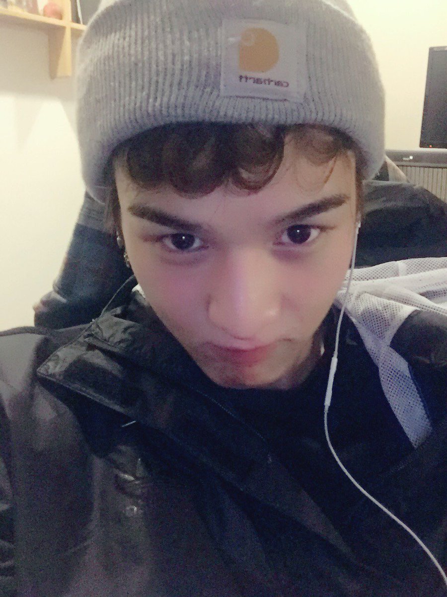 VICTON1109's tweet photo. [#세준] 백만장 결과물
앨리스 백만장 결과물이에요 !! ㅋㅎㅋㅎㅋ
앞머리 꼽슬머리 만들었어요 ~~~
앨리스 보고싶다앙 ~~~ https://t.co/O1QZmWOdxh