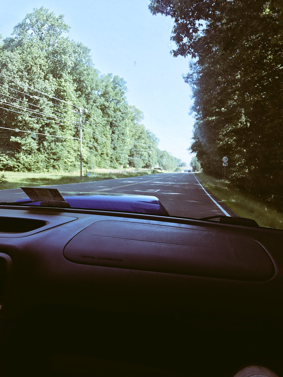 radiantpixel22's tweet photo. On our way to #boxerfest #boxerfest17 .... The excitement is real ^_^ https://t.co/EdCteyougZ