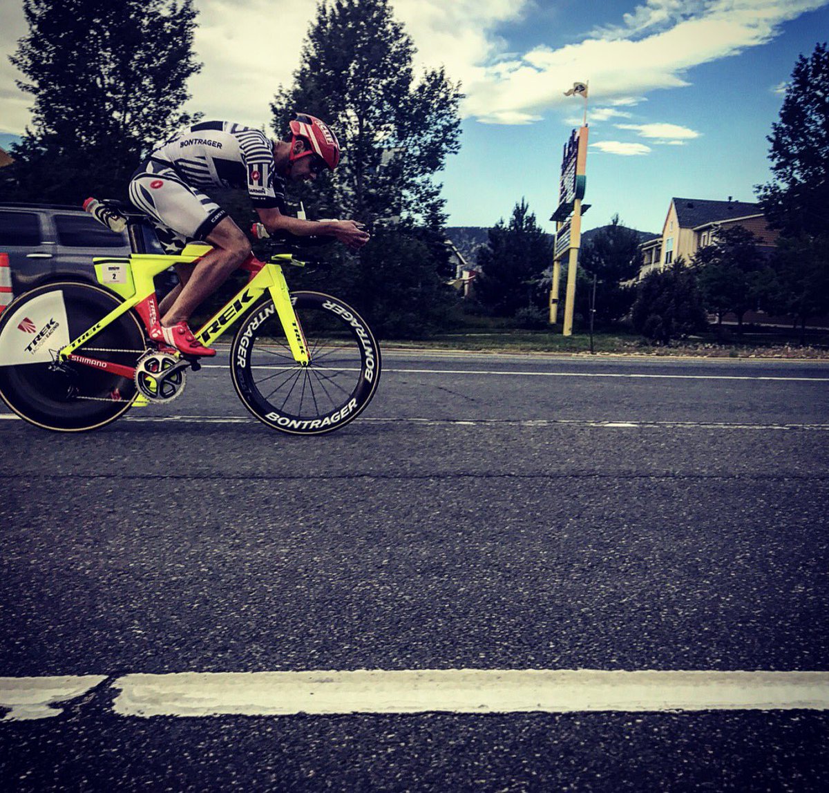 #IMBoulder <a href="/TOinTRI/">Timothy O'Donnell</a> leads by 90sec to <a href="/MattChrabot/">Matt Chrabot</a> <a href="/jarrodshoemaker/">Jarrod Shoemaker</a> <a href="/grifffo/">Leon Griffin</a>  at 5 mi to bike
