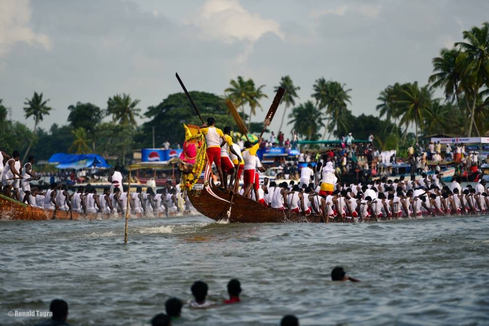ManjishtaResort's tweet photo. Alappuzha, also known as Alleppey, in central Kerala, is the most popular entry point into the backwaters around Vembanad Lake https://t.co/SaPR7SL4qT