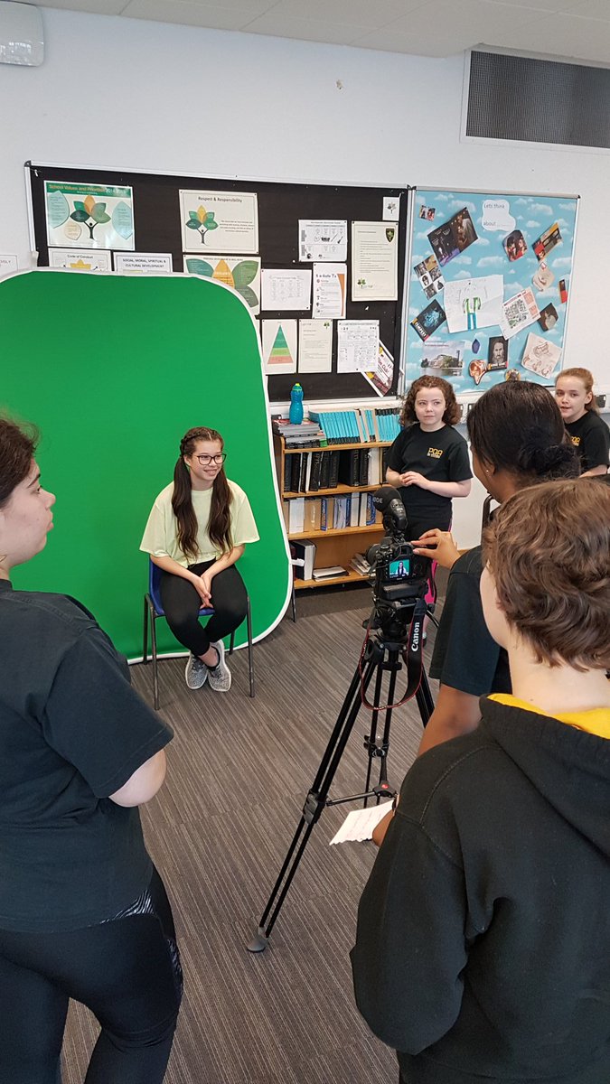 PQASOLIHULL's tweet photo. Red group Interviewing Blue group. #pqasolihullam https://t.co/wqQCpEACdd