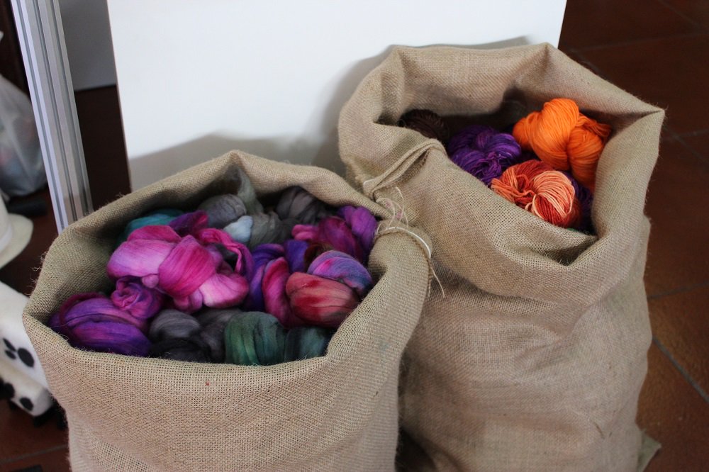 This is our booth at <a href="/ExpolanaUY/">ExpoLana Uruguay</a>
Day 1 was amazing... Let's go for more!
#malabrigo #malabrigoyarn