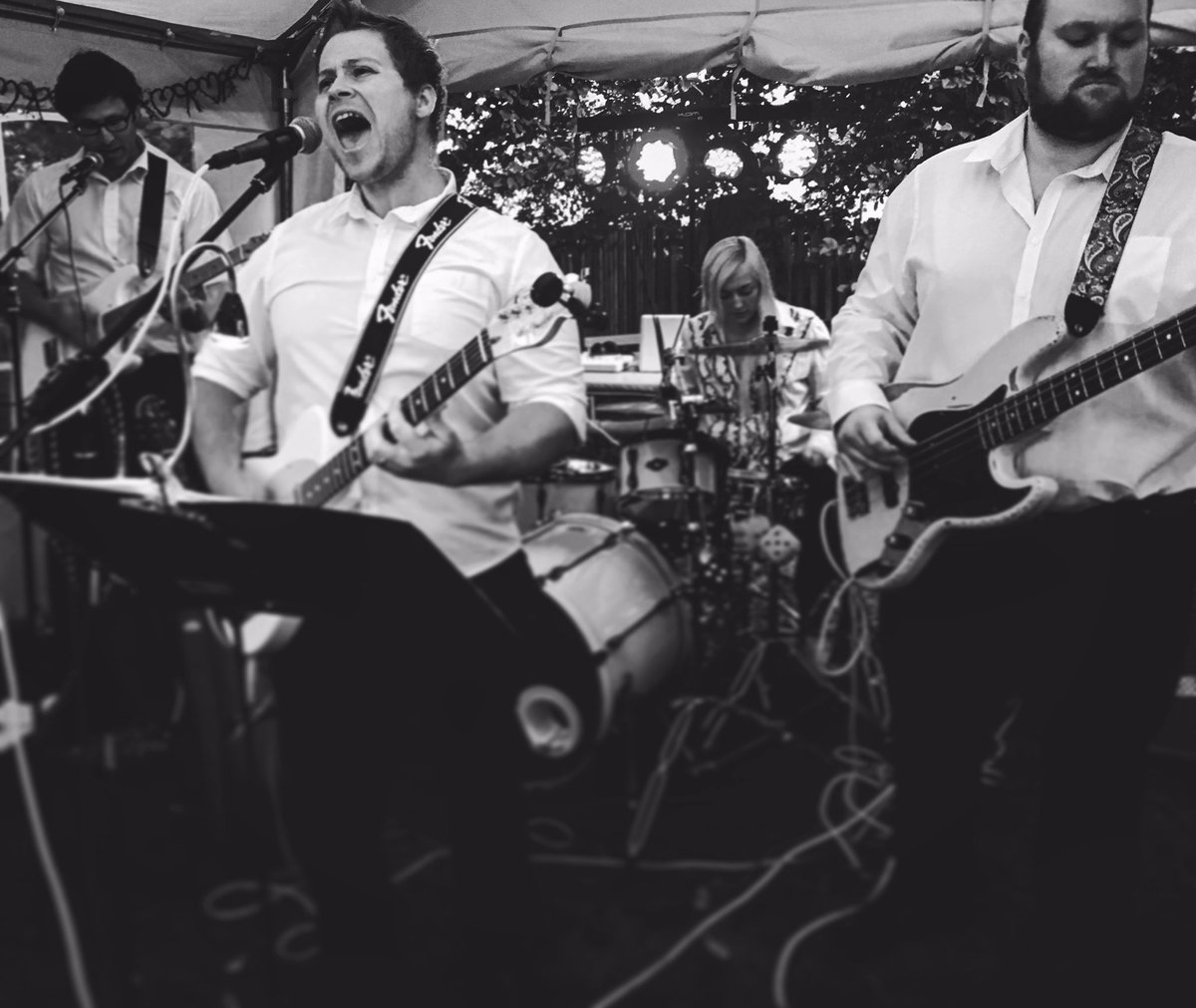 alpha__waves's tweet image. Congratulations Nick &amp;amp; Shireen! Awesome privilege to play for your wedding 👊🏻