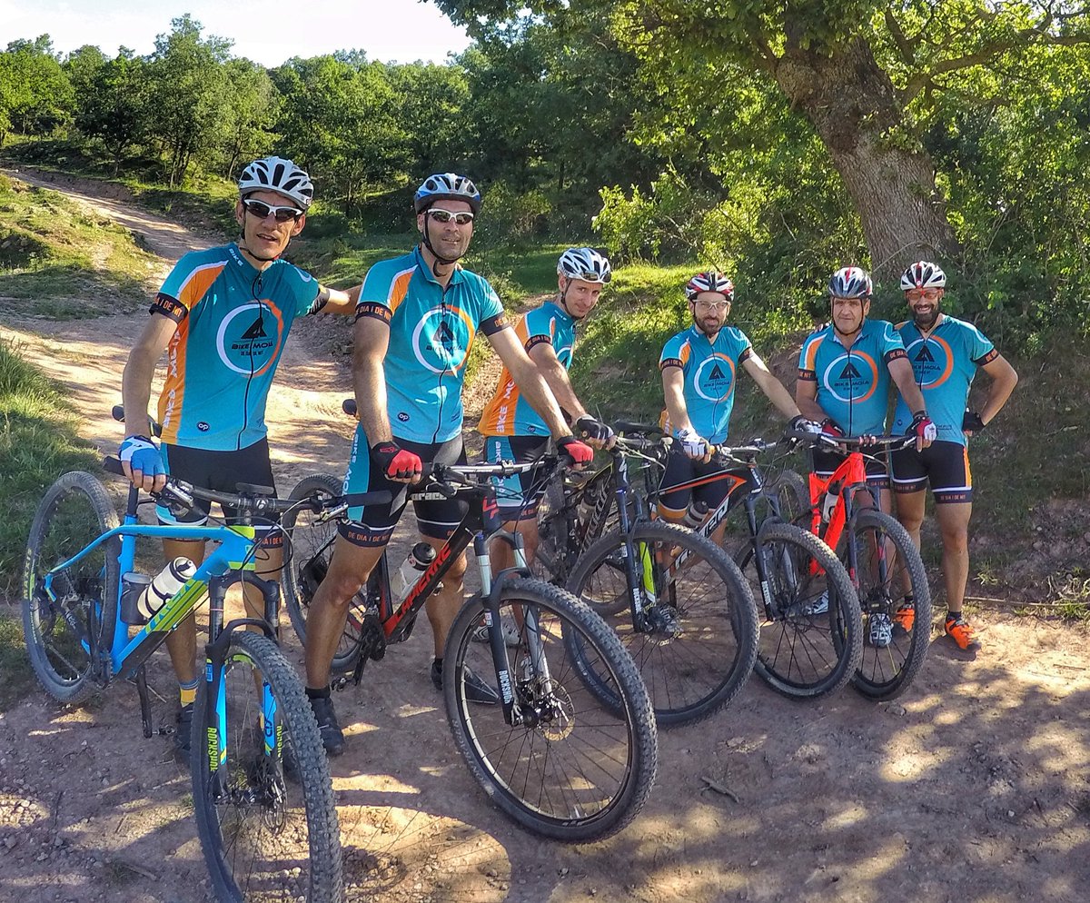 bikemoia's tweet photo. Diumenge complert! Visita a les @CovesdelToll i arrossada al #molinou per celebrar el dia del soci i familiars, BIKE MOIÀ som tots i totes! https://t.co/IEw4JnsExg