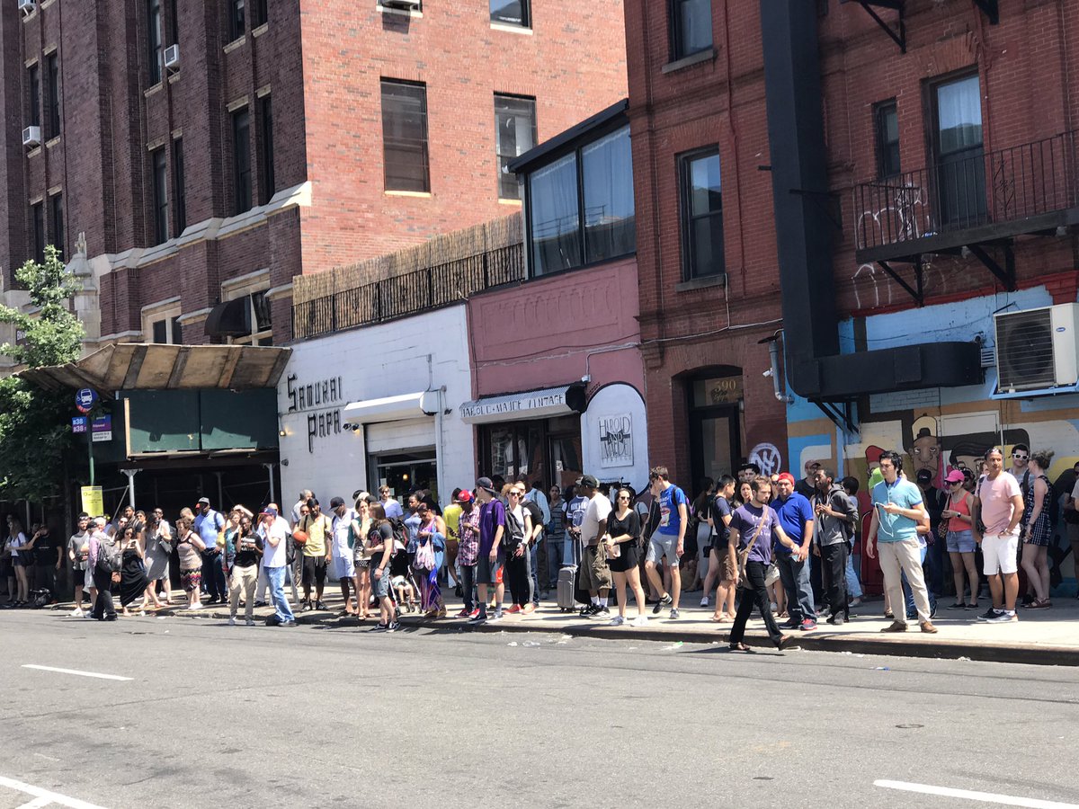 msheidlower's tweet image. Poor prep for subway work shuttle service at Nostrand-Bedford @MTA. #MTAFail