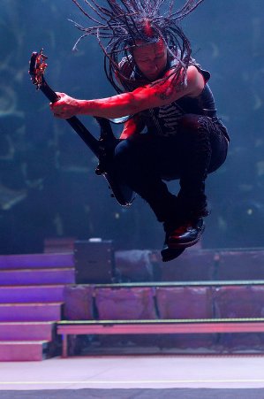 . <a href="/JohnMoyerbass/">John Moyer</a> catching some air 📸: @shootsethshoot