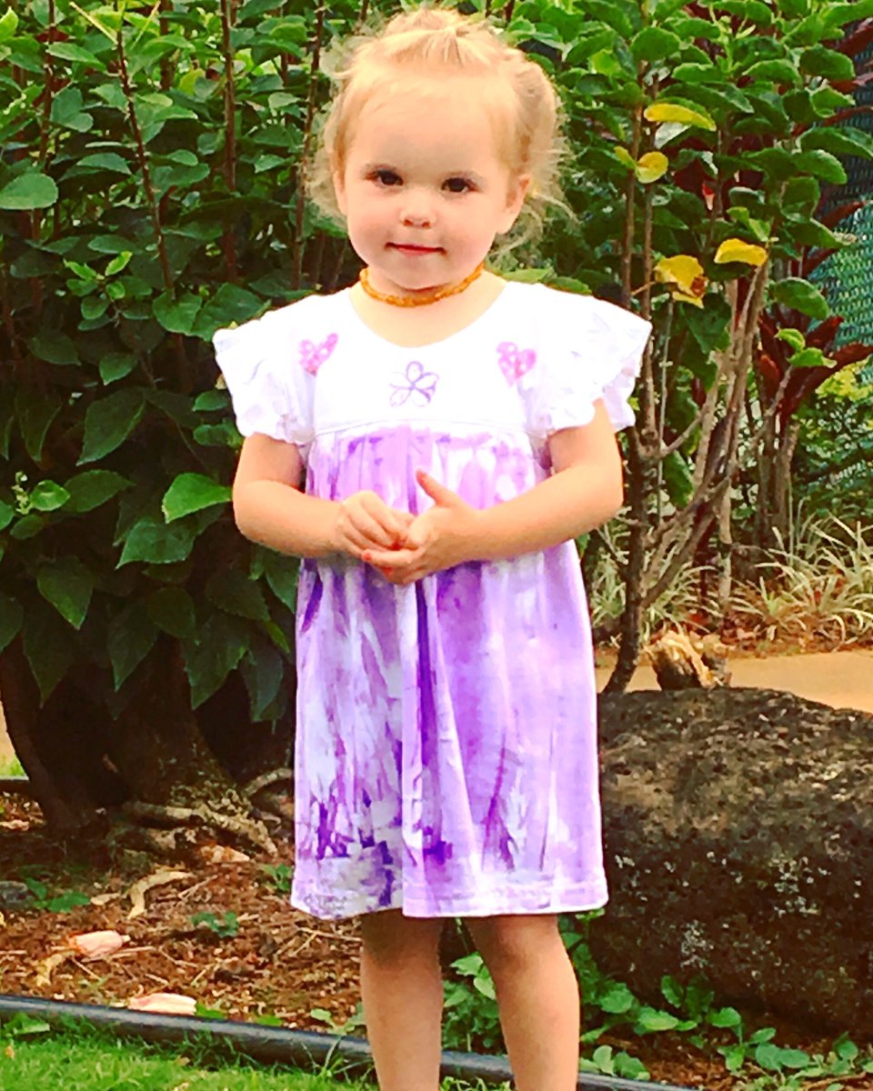 PSBlakely's tweet photo. Hawaii hand painted Girl's  Dress $30 https://t.co/n4KK14h63X #etsykids #etsyspecialt #etsyUSA @EtsyRT @RelayRetweets @HawaiiRT @NightRTs https://t.co/tk5nZbq3Ad
