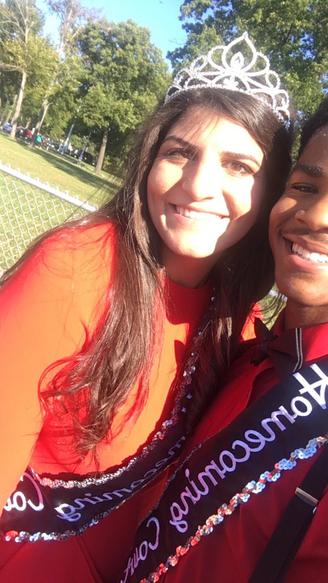 TheyLuvKomis's tweet photo. Happy birthday @lulu611 hope it's a good one! 😊😊 #HCcrew 😈 https://t.co/eKDvdew4wd