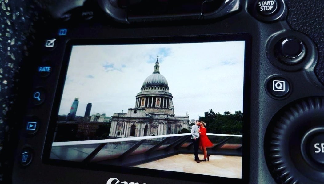 KimberleySings's tweet photo. Such a fun day in #London for our #EngagementShoot w/ @DorringtonPhoto #dorringtonphotography 
Cannot WAIT to see the results! @paulcovey84 https://t.co/bOEi5IAIhM