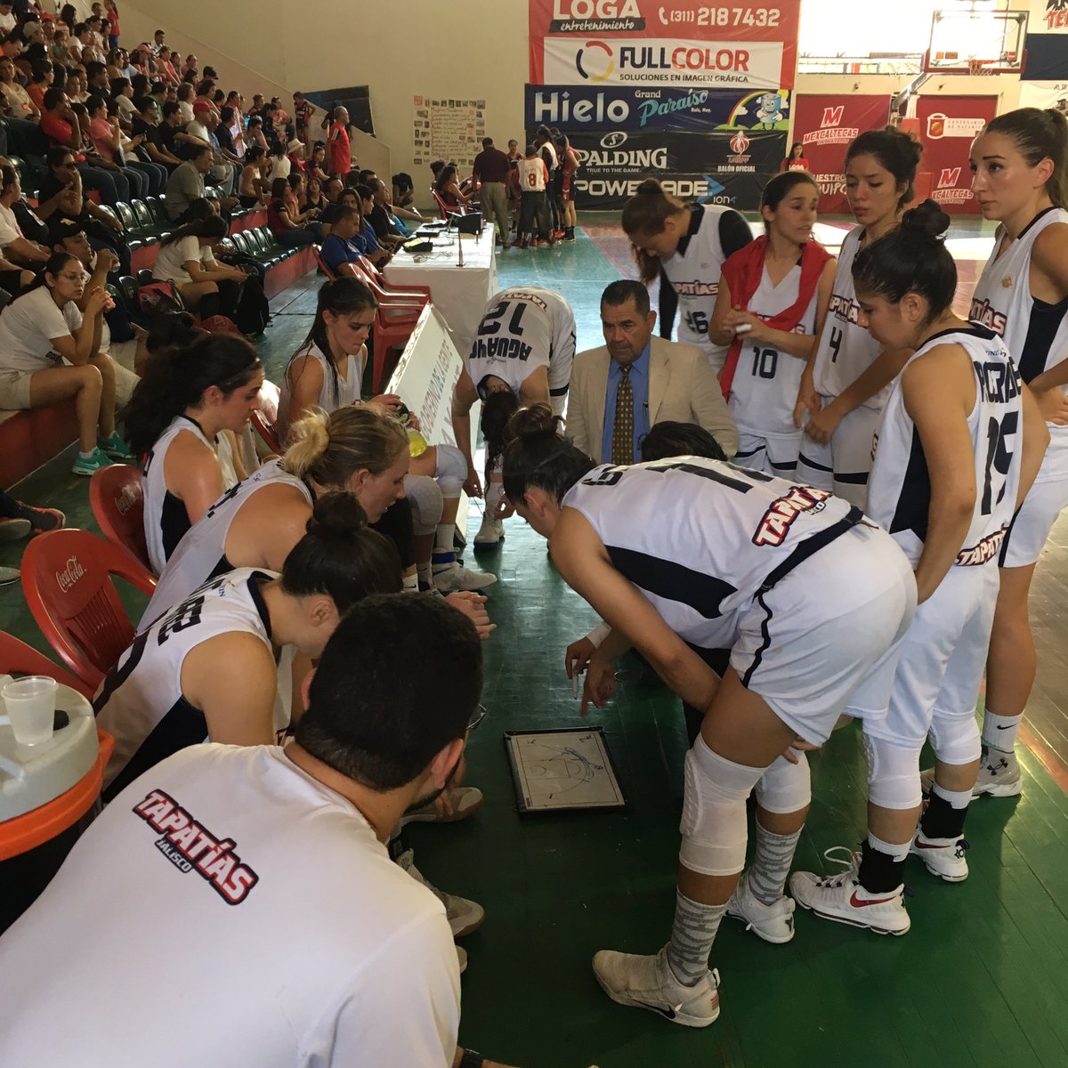 TapatiasJ's tweet photo. Finaliza el encuentro en el Niños Héroes de #Tepic , el marcador @procardio21mx indica victoria para @MexcaltecasNay 82-66 sobre #Tapatias https://t.co/TVLaIRwpff