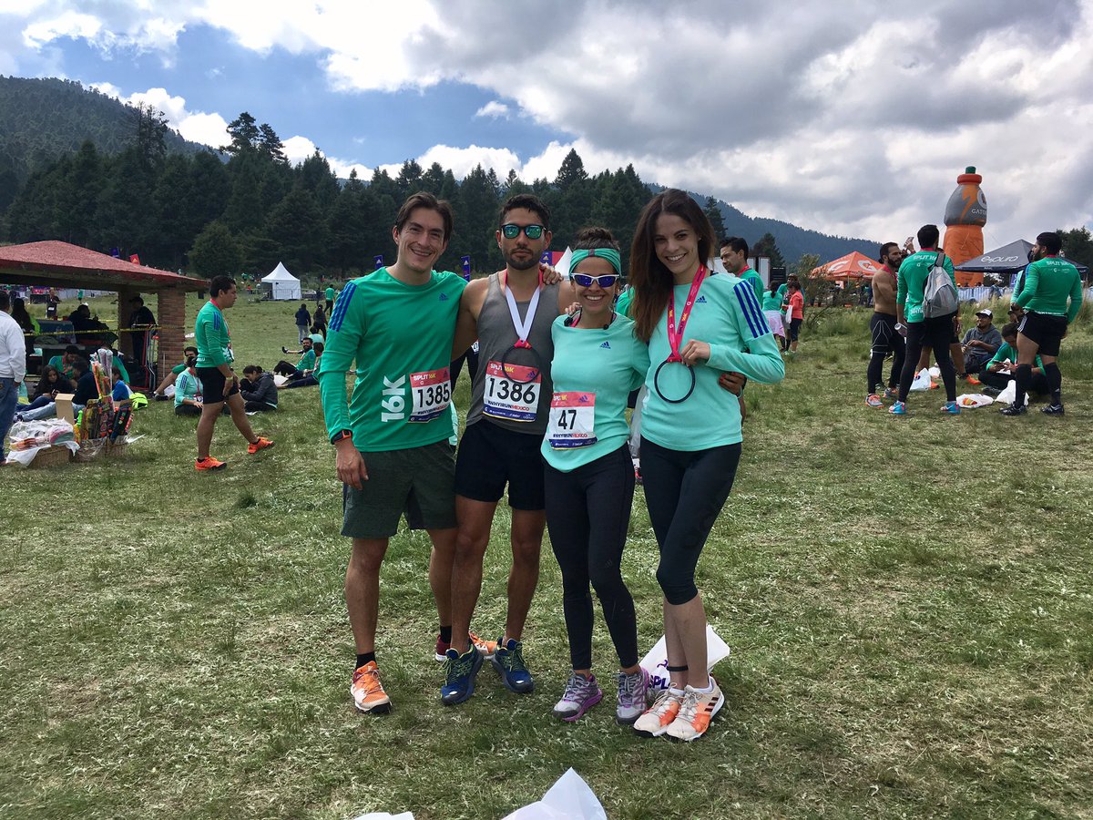 La tradicional 🏅 en la 🏔 del 🐰 junto a puro 🏃🏻‍♀️🏃🏻🏃🏻🏃🏻 #crack <a href="/Vic/">Victor Alvarado</a> <a href="/ningo8/">César Pérez Cota</a> <a href="/miryrunner/">MiryamMB</a> 

Espectacular #Split16k 

Gracias @FRANK_MEX