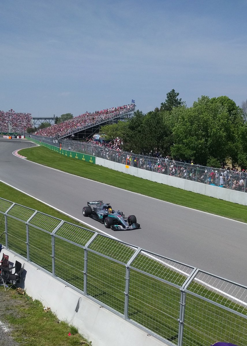 And for sure is a picture of <a href="/IamLewis4fake/">Lewlew𓃵</a>