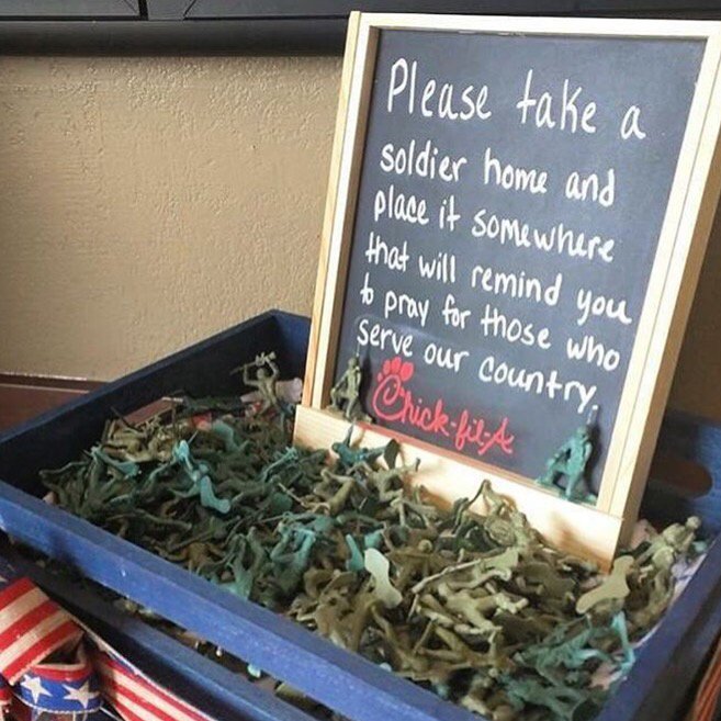 CloydRivers's tweet photo. God Bless Chick-Fil-A. Merica. https://t.co/pJnHINrPZx
