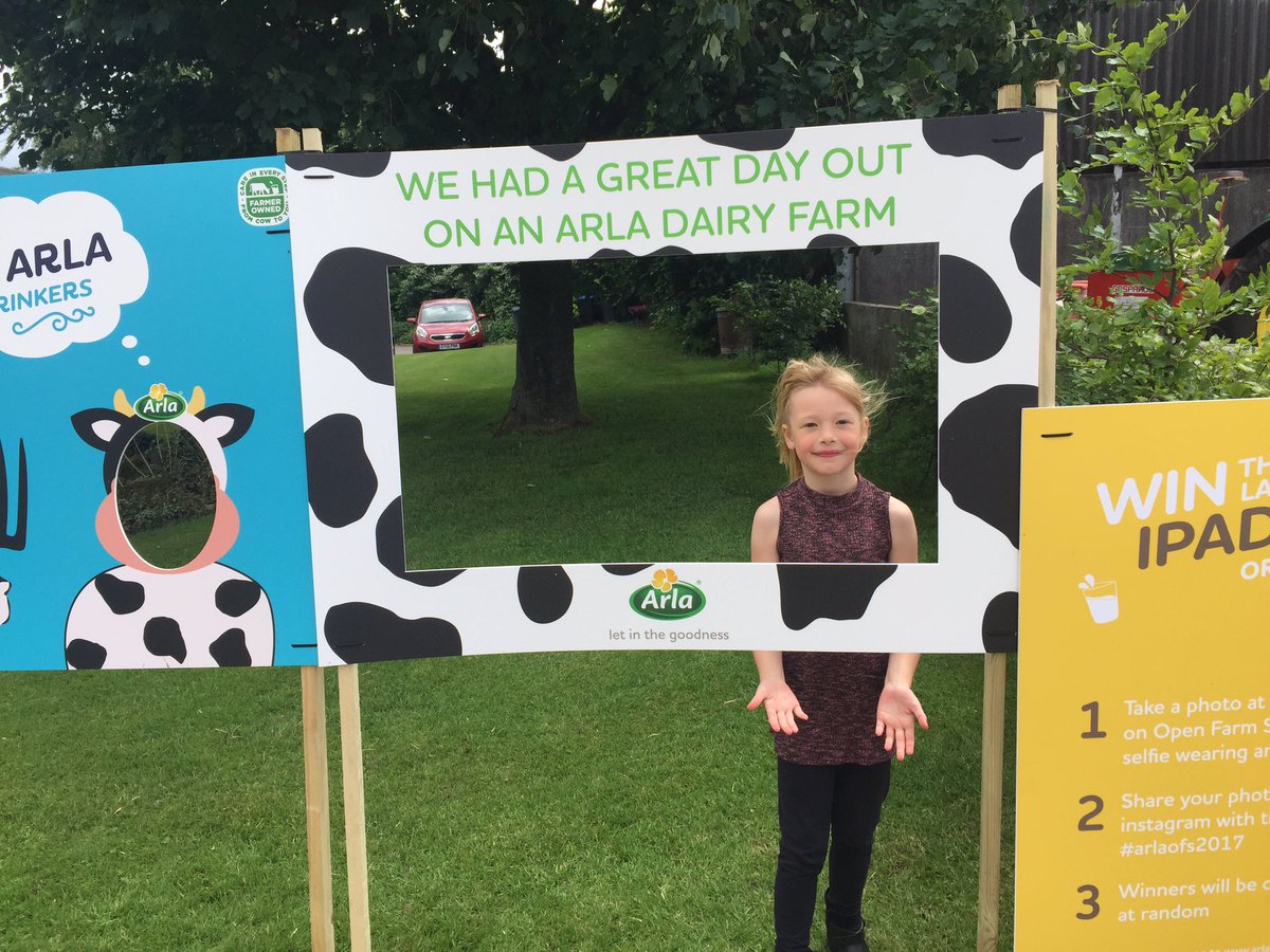 mattsmith_21's tweet photo. @OpenFarmSunday Ash Tree Farm #arlaofs2017 https://t.co/eP8fGZOu45