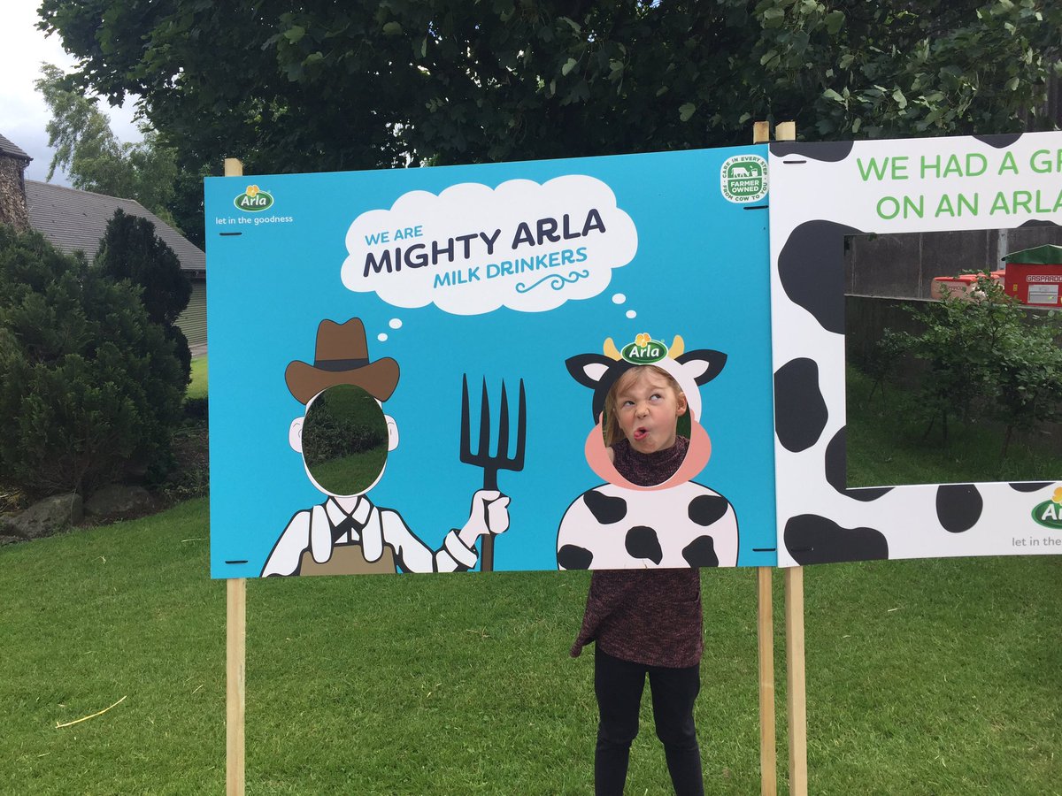 mattsmith_21's tweet photo. @OpenFarmSunday Ash Tree Farm #arlaofs2017 https://t.co/eP8fGZOu45