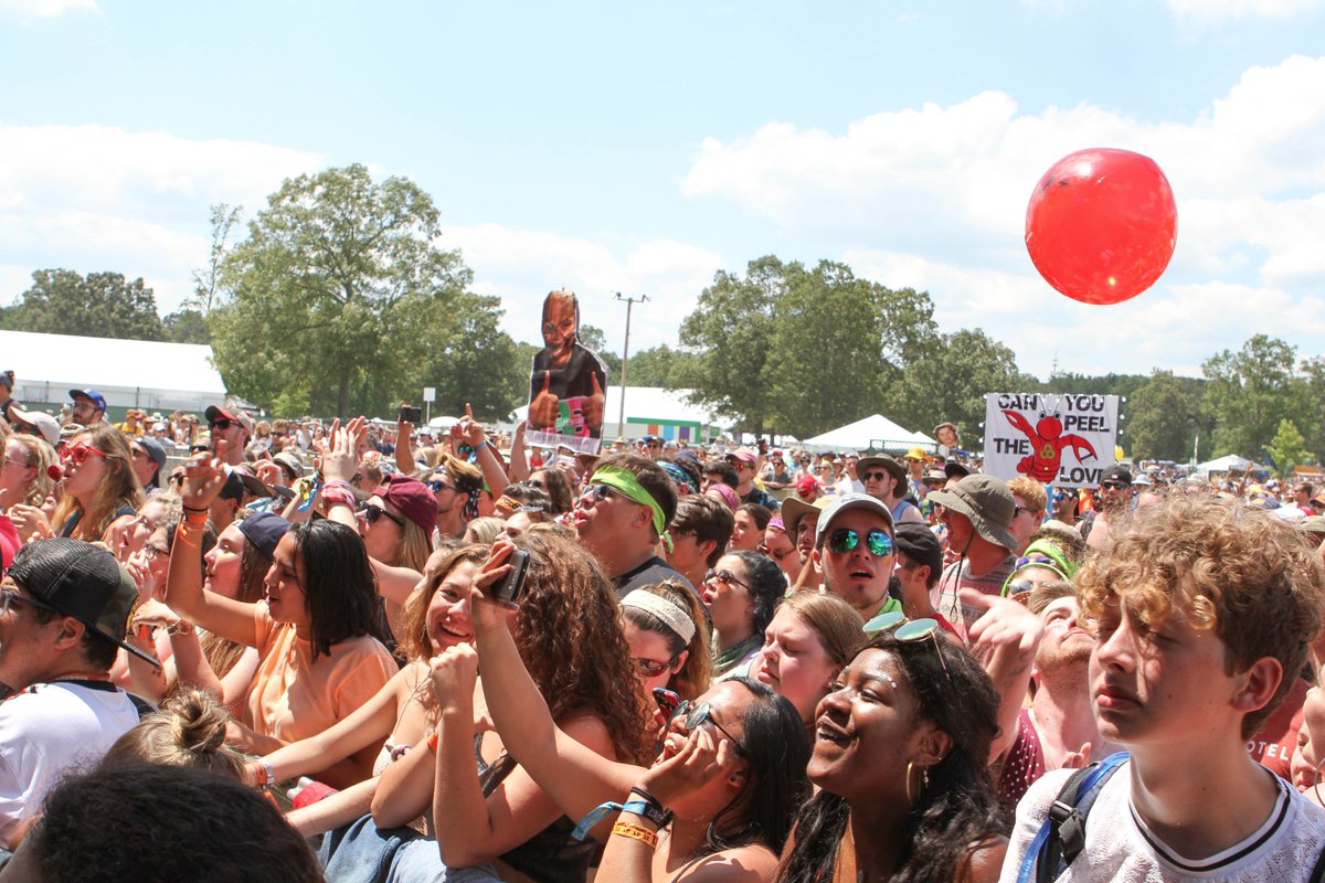 Lightning100's tweet photo. .@COIN_music put on a great set on #whichstage at @Bonnaroo. Check out some of the photos! https://t.co/ZCa39h1eko #Bonnaroo2017 #radioroo https://t.co/bjrBjsR7Jz