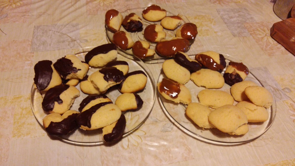 silkabru's tweet photo. #EsteFinde . Buen dia Edgar Domi. Desayunamos masitas caseras en Libertad https://t.co/14sWDsHjVe