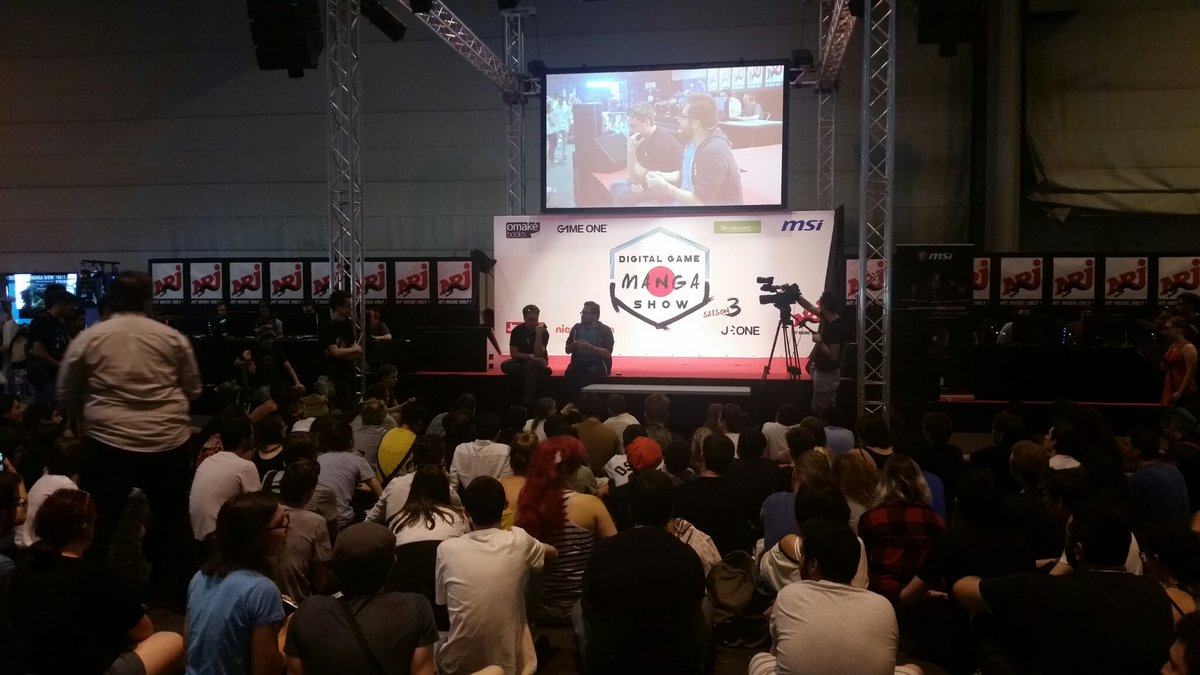 DigitalGameShow's tweet photo. .@ZeratoRSC2 et @mvcaster  répondent à vos questions sur le #DGMS2017 https://t.co/XTeIn6oEUs