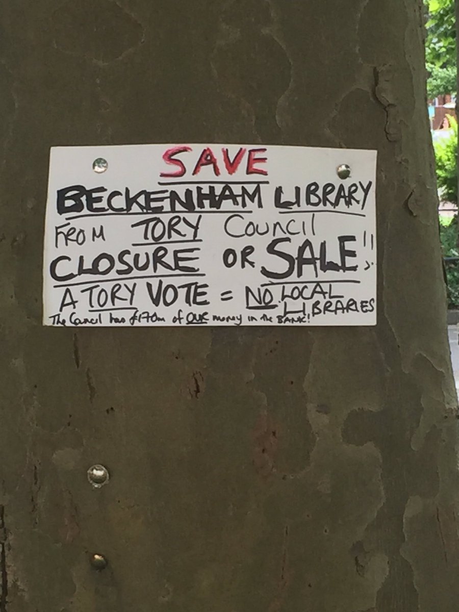 SpectralHeron's tweet photo. Library politics #beckenhamlibrary #treeprotest #publicsectorcuts https://t.co/FXYjskZBYi