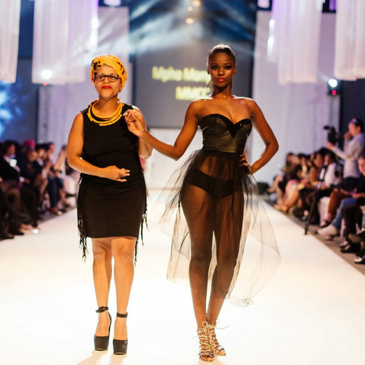 FSFASHIONWEEK's tweet photo. Mpho Monyaki - MMCC 
#FSFW17 https://t.co/ESp9pcZtAG