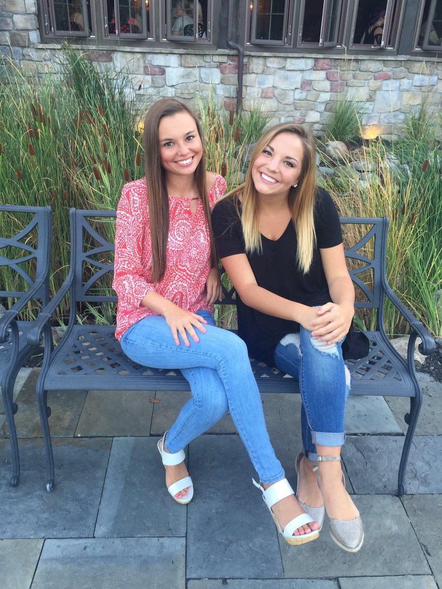 AubrieBunnell's tweet photo. Happy birthday to the hottest gf around!💜love you! https://t.co/MRIIxFsQbd