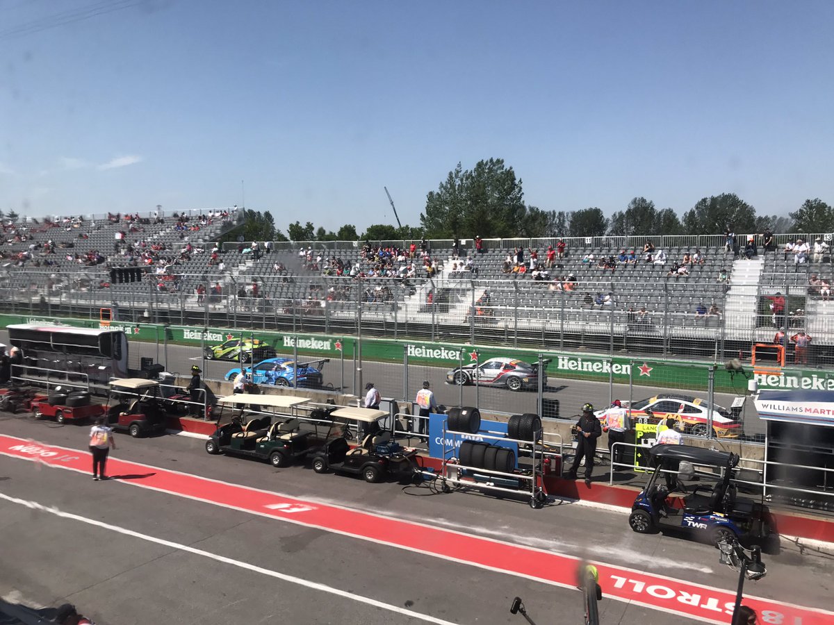 mick_slattery's tweet photo. Great day in Montréal, a bit windy. Looking forward to a strong showing for @williamsf1 #F1montreal #TechFueled #Williams40 https://t.co/Wd60wjPfBp
